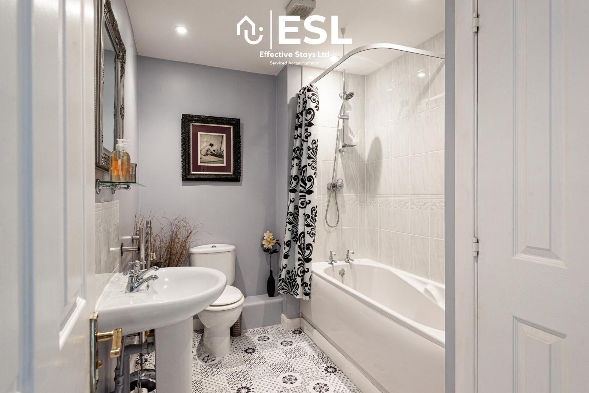 4 Bedroom Townhouse 10Mins Walk From Shrewsbury Town Centre With Parking Dış mekan fotoğraf